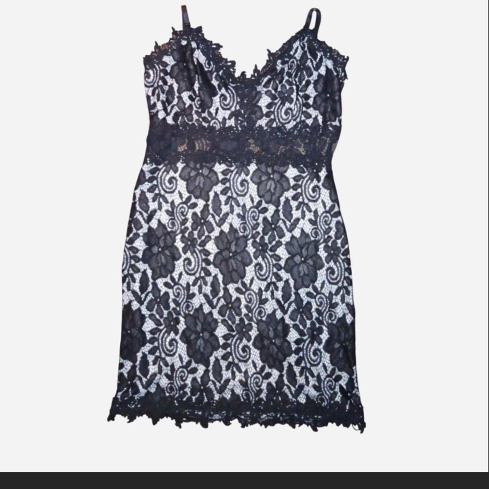 Black and white lace mini dress